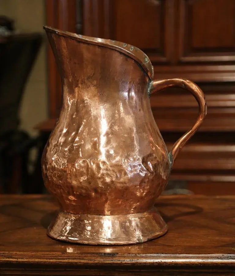 18th Century French Polished Copper Decorative Coal Bucket or Umbrella Stand - 2