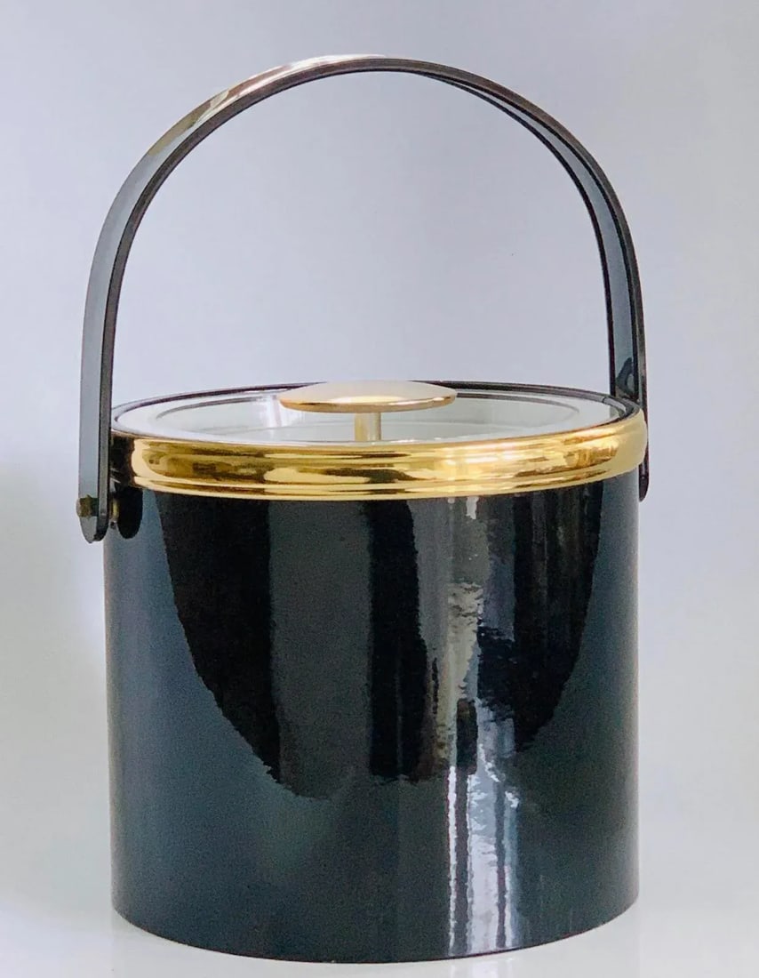 Mid Century Georges Briard Glossy Black Vinyl and Lucite Ice Bucket With Tongs - 5