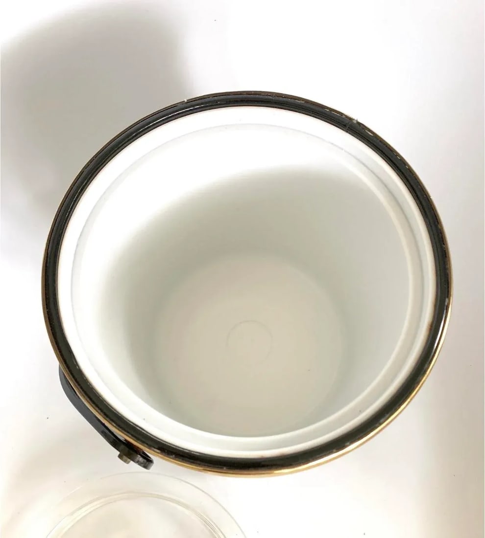 Mid Century Georges Briard Glossy Black Vinyl and Lucite Ice Bucket With Tongs - 8
