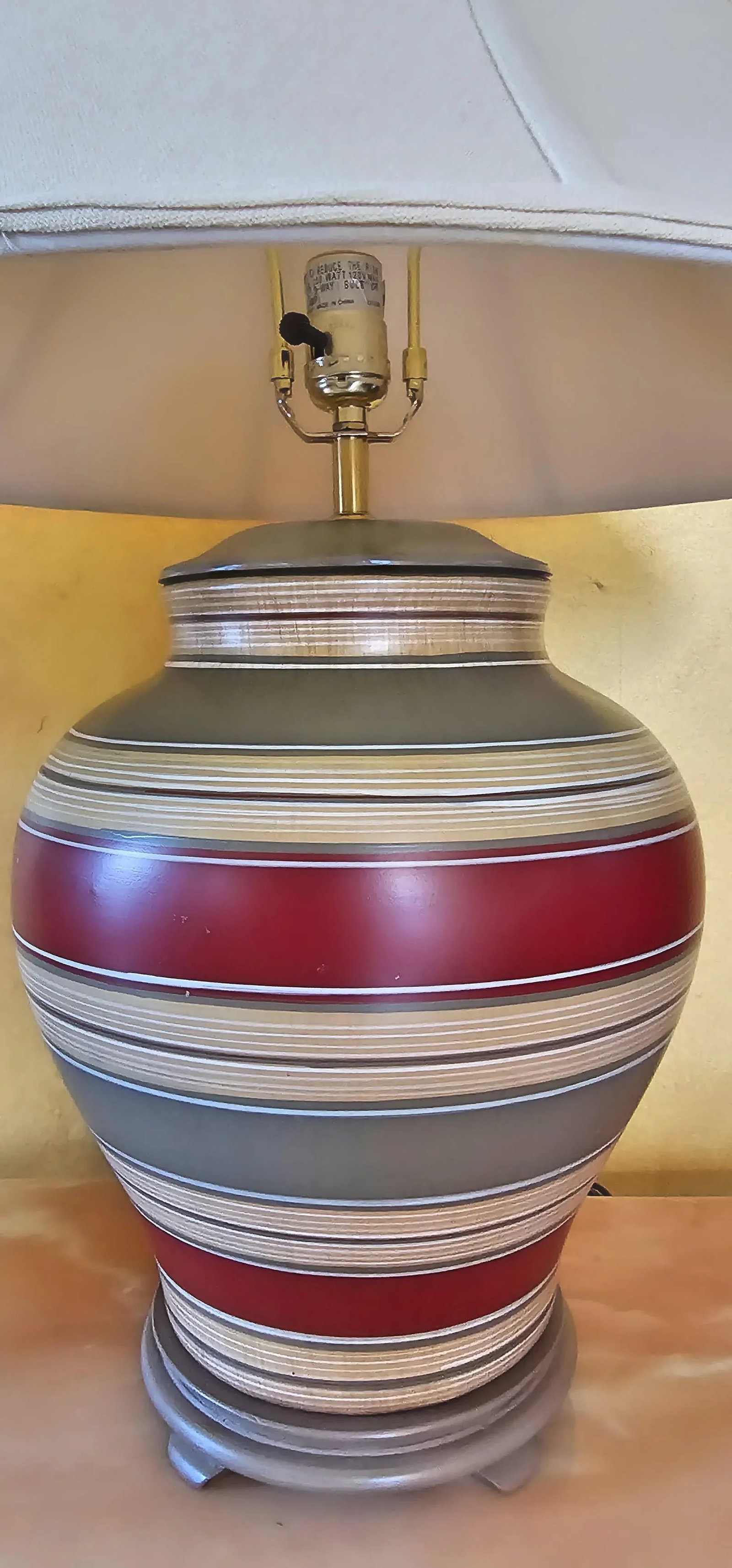 Mid-Century Ceramic Hand Painted Table Lamps With Shades in Lava Gray, Burgundy and Beige- a Pair - 7