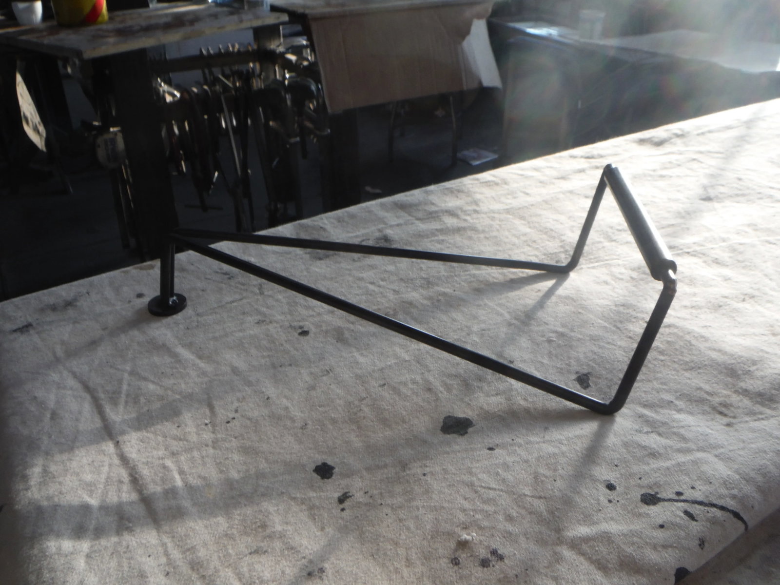 Minimalist Book Stand - 2