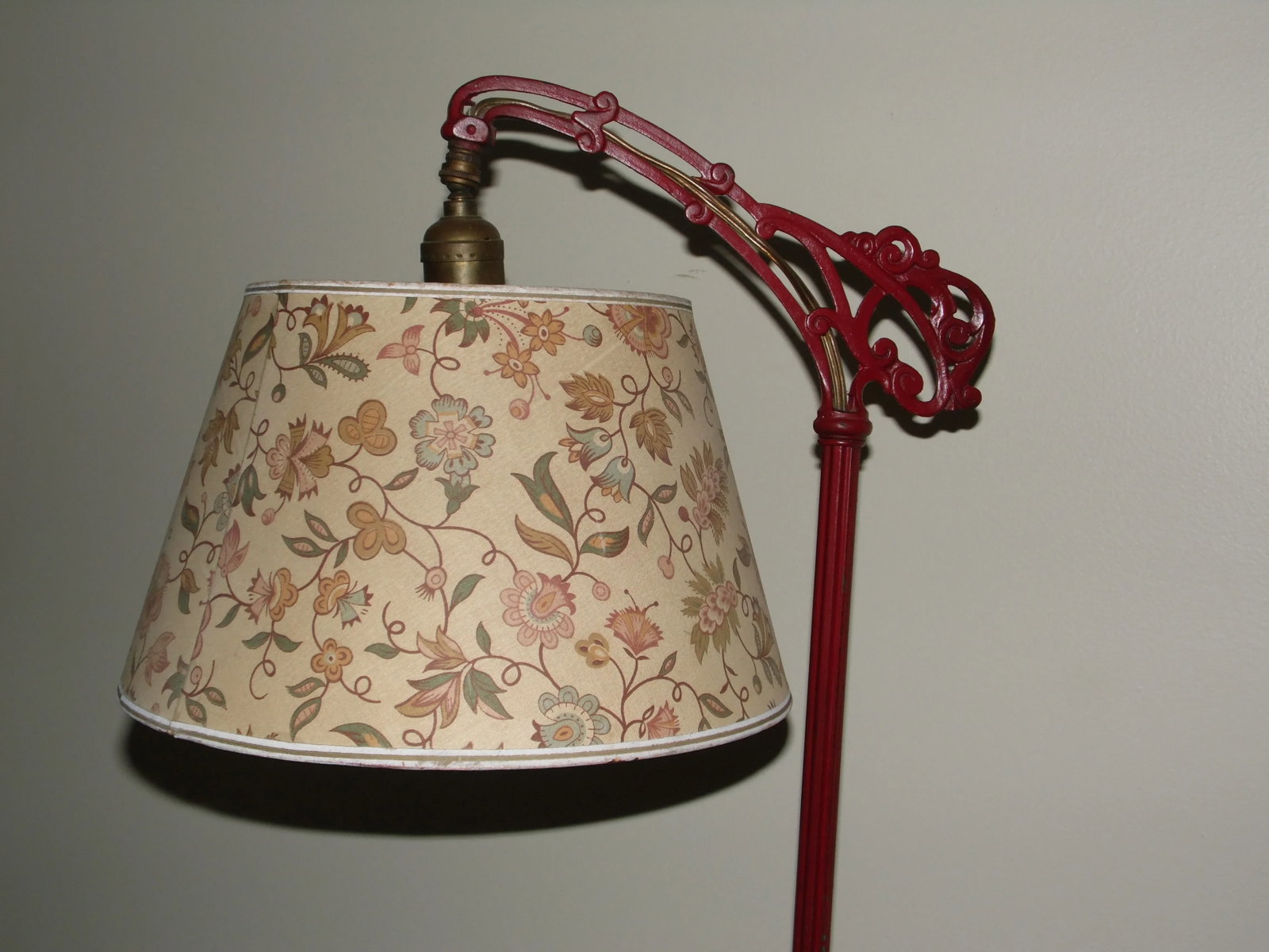 Antique Art Nouveau Cast Iron Bridge Floor Lamp Red Arched Light With Shade - 10