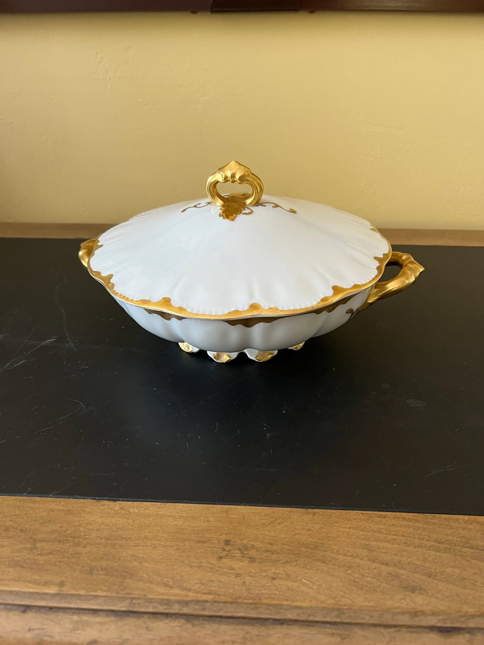 1920s Haviland Limoges Round Covered Vegetable - 4