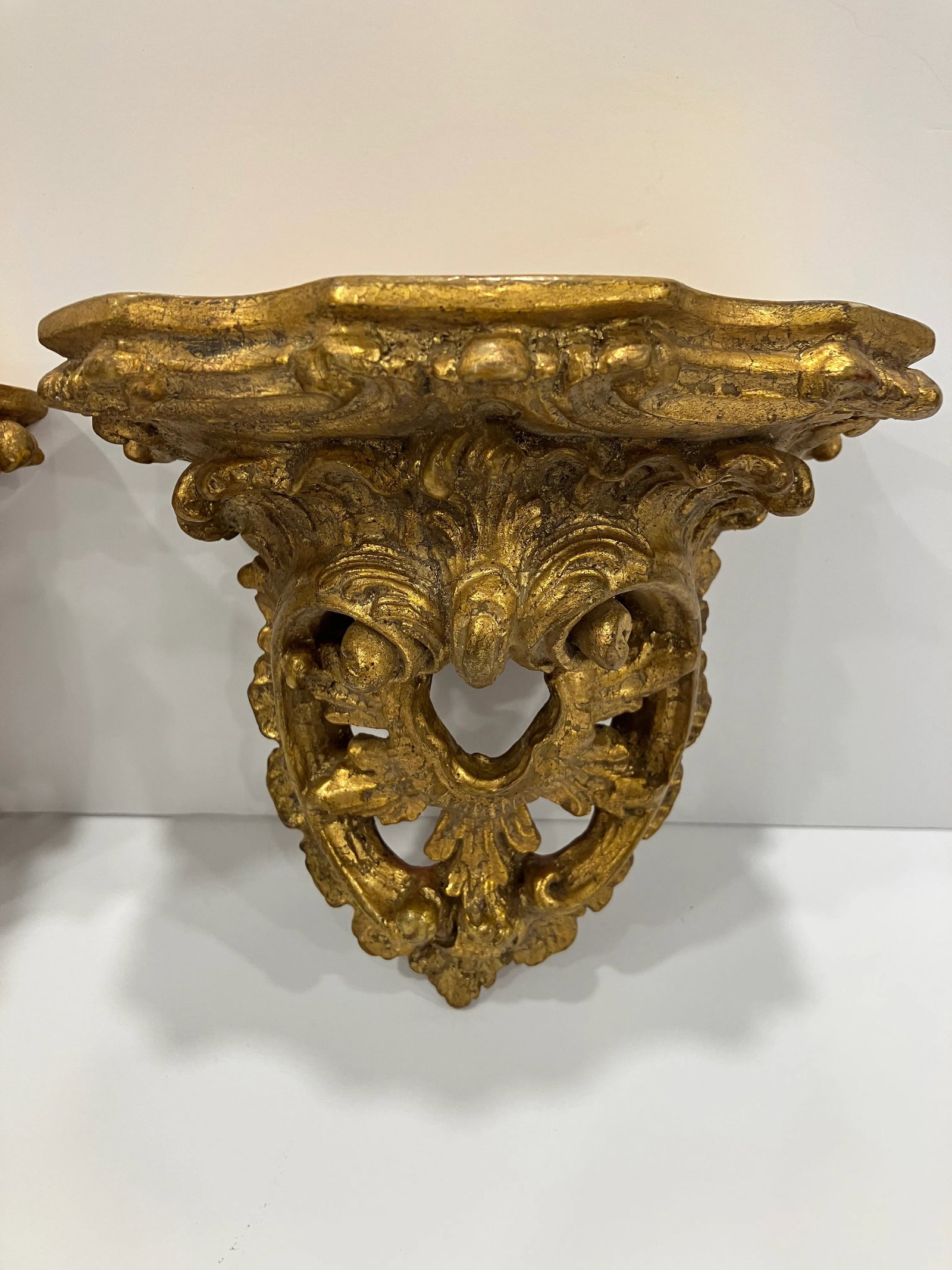 Pair of 1960s Italian Gold Leaf Brackets - 5