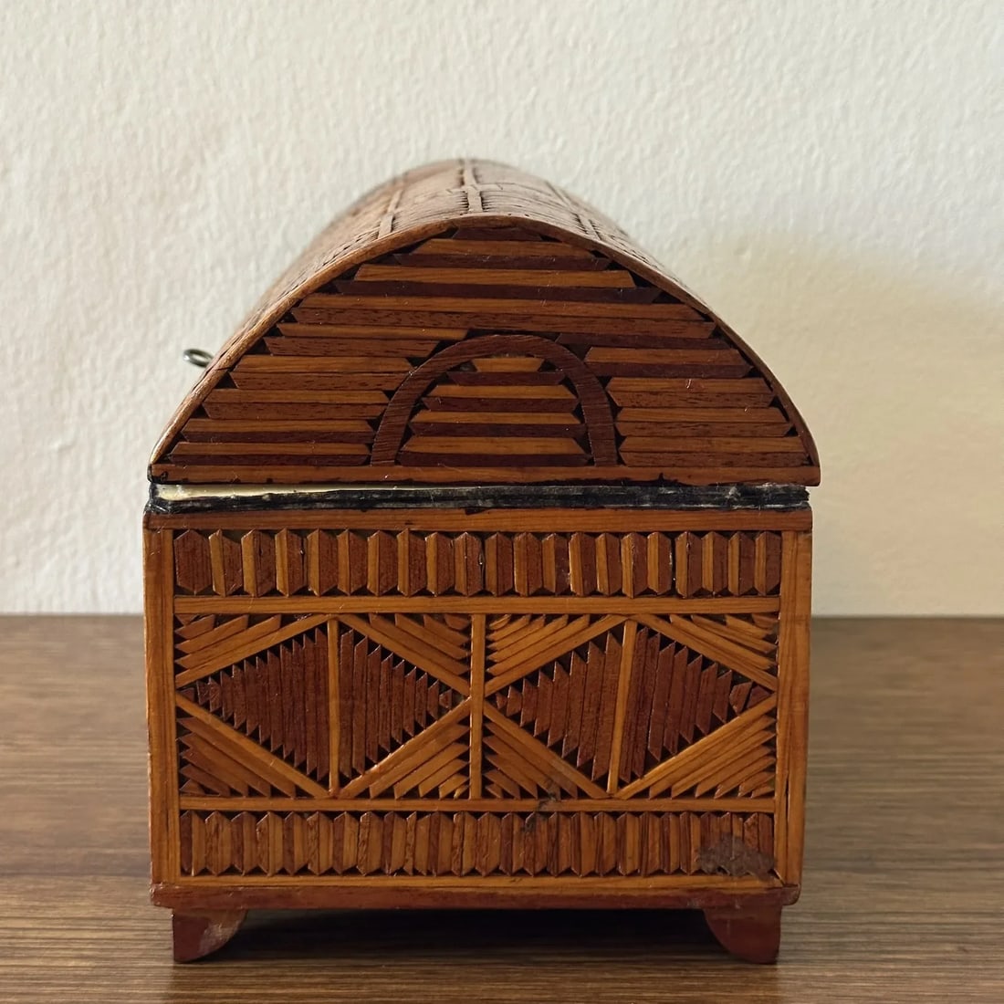 Vintage Tramp Art Trinket Box of Match-Sticks in Bold Geometric Pattern - 5