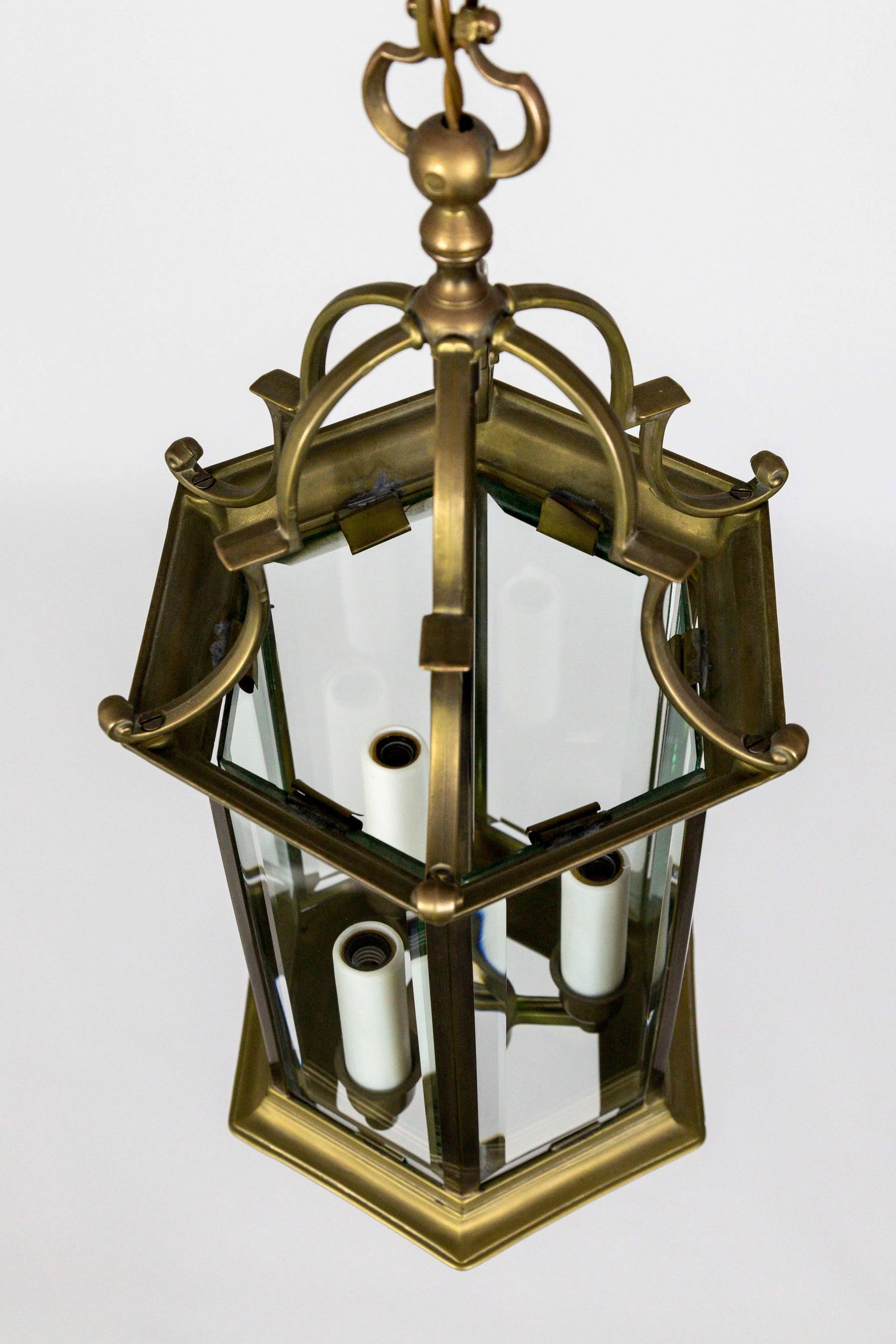 Mid-Century Italian Pagoda-Esque Bronze & Beveled Glass Lantern - 3