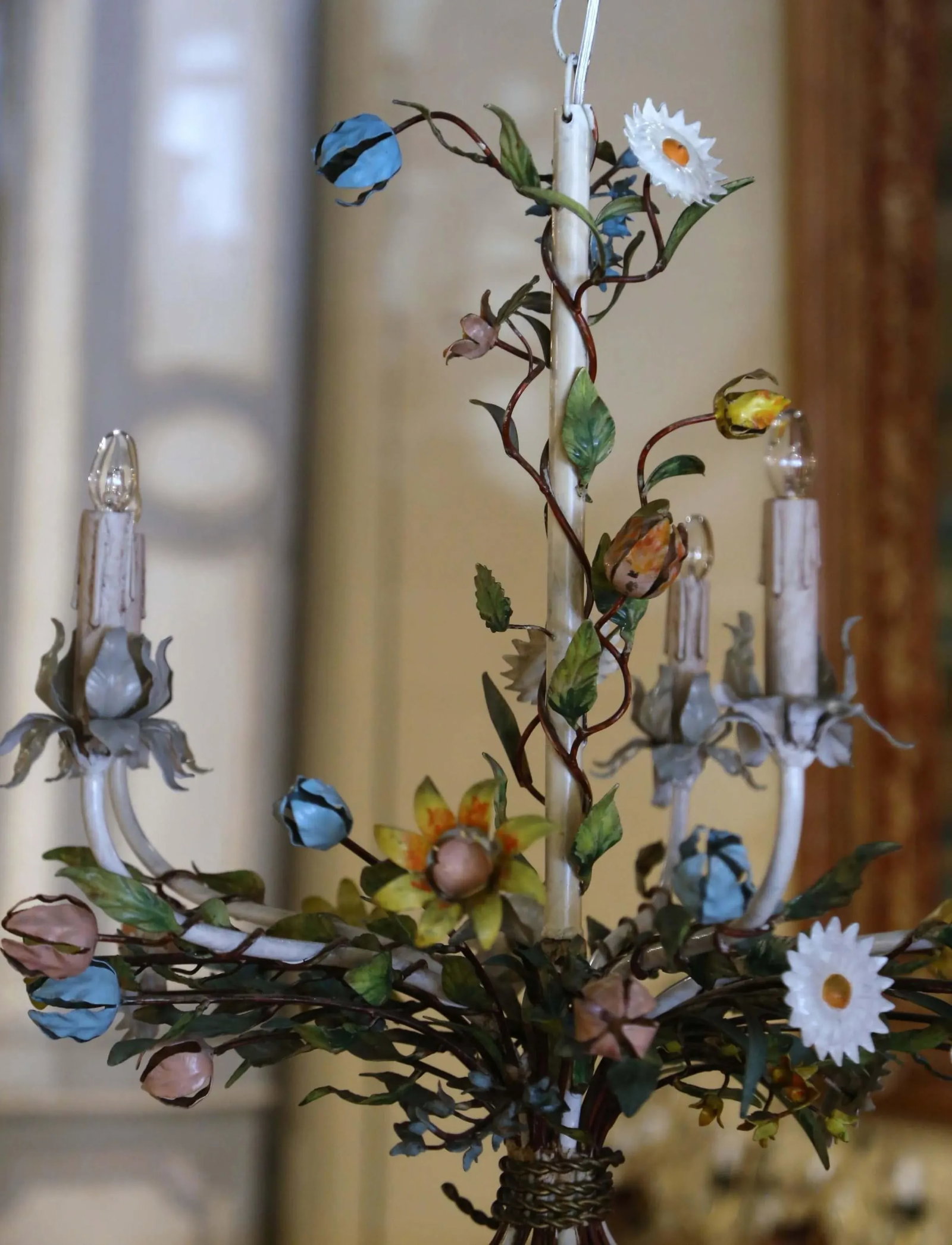 Early 20th Century French Metal and Painted Floral Five-Light Chandelier - 6