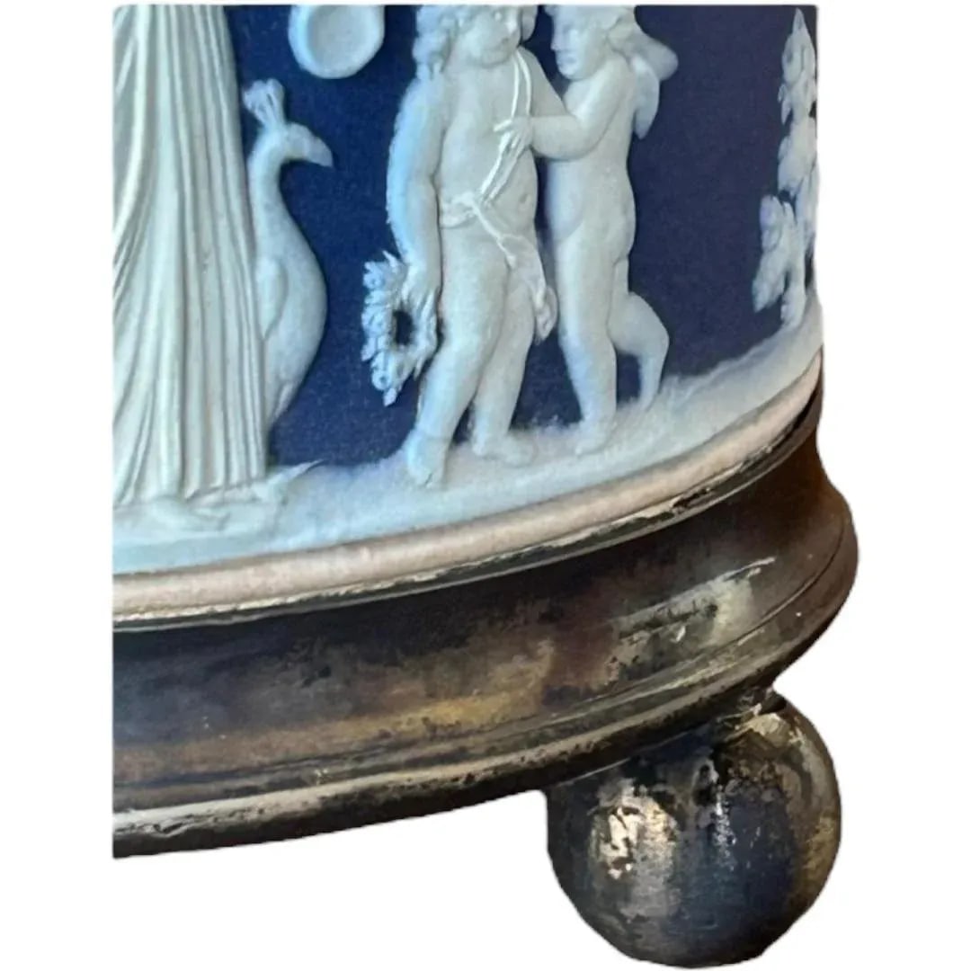 Vintage Old Wedgwood Dark Bloue Jasperware Biscuit Barrel Cookie Jar Vessel - 7
