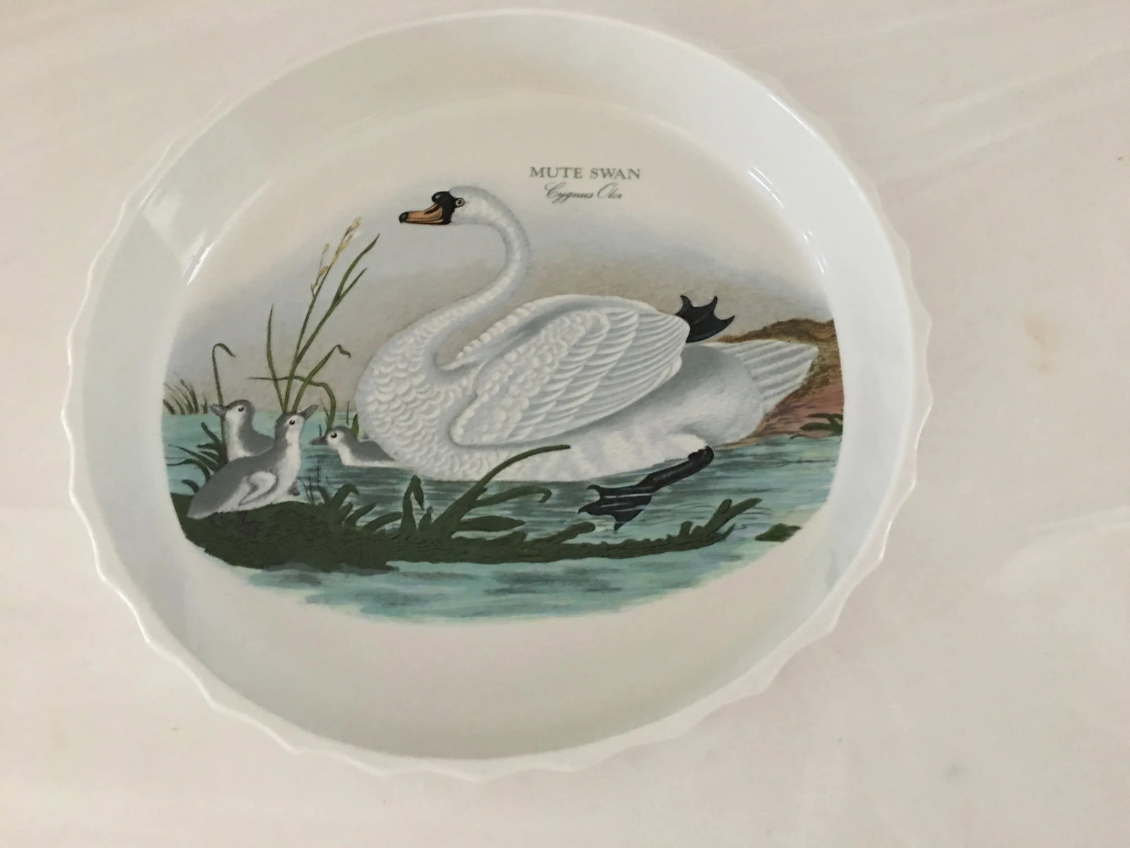 Portmeirion Birds of Britain "Mute Swan" Quiche Dish - 8