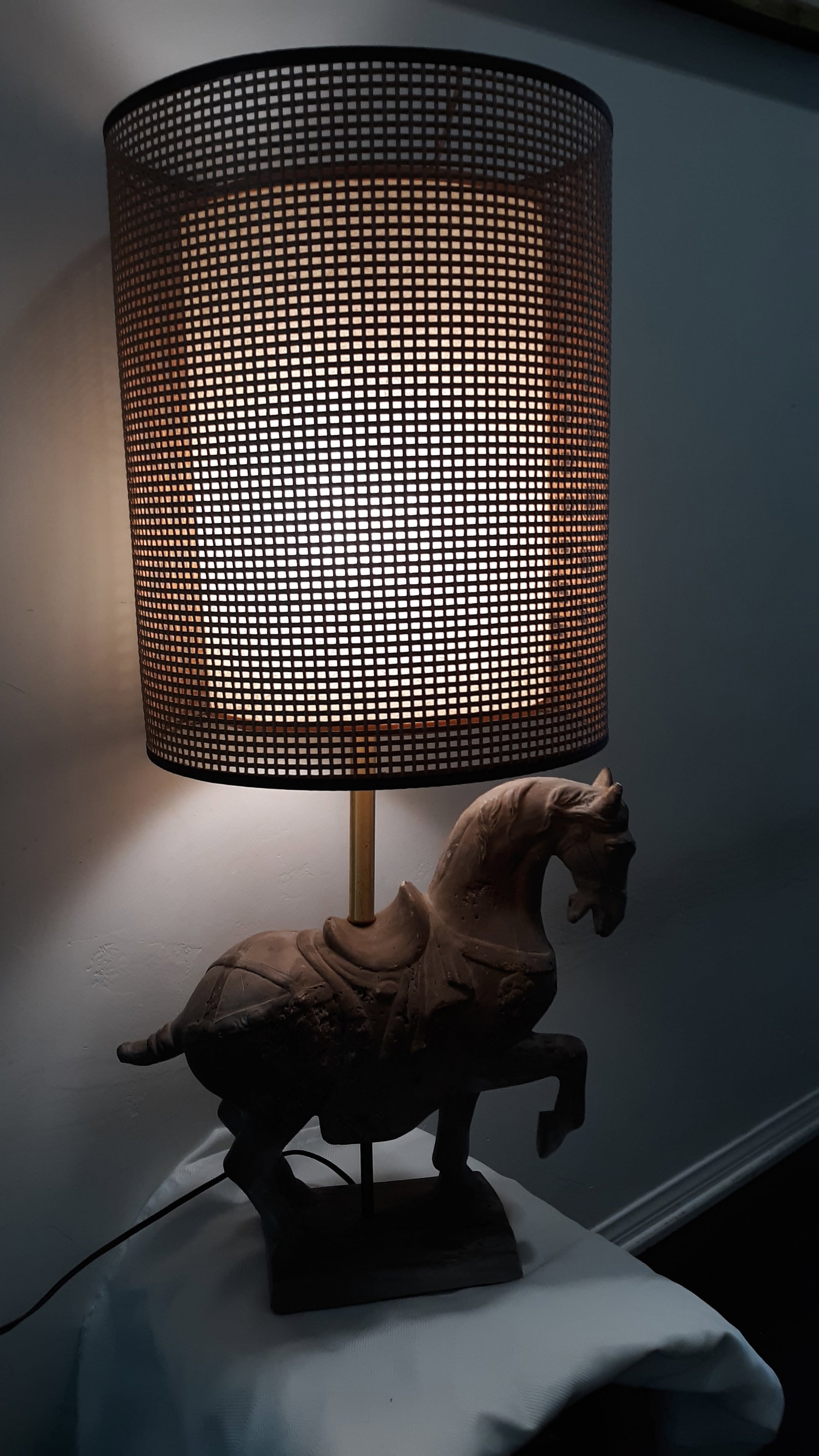 Mid-Century Modern Tang Dynasty Style Horse Table Lamp - 4
