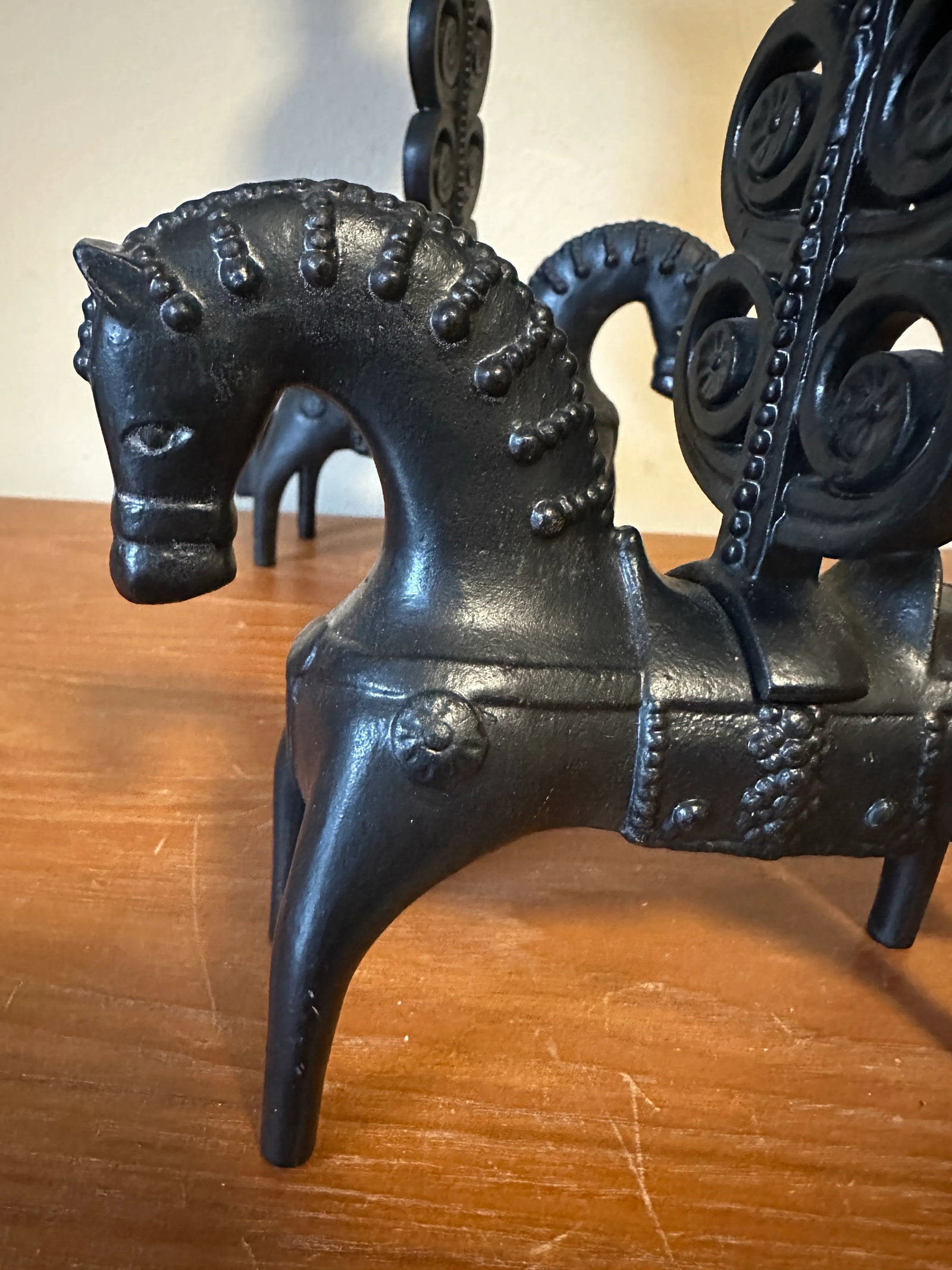 1970s Modernist Iron Pair of Etruscan Horse Candle Holders Signed Caenaho - 3