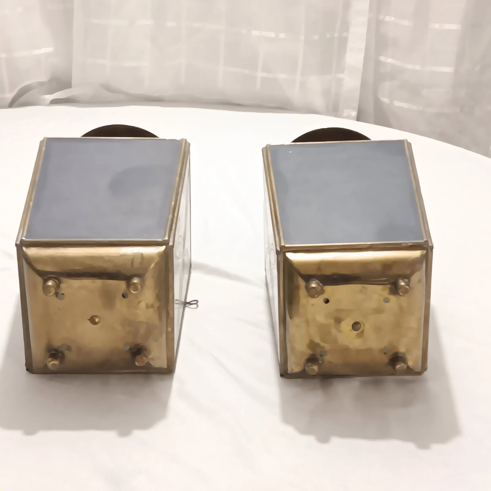 A Pair of Vintage French Indoor/Outdoor Brass, Copper and Etched Glass Lantern Wall Sconces - 7
