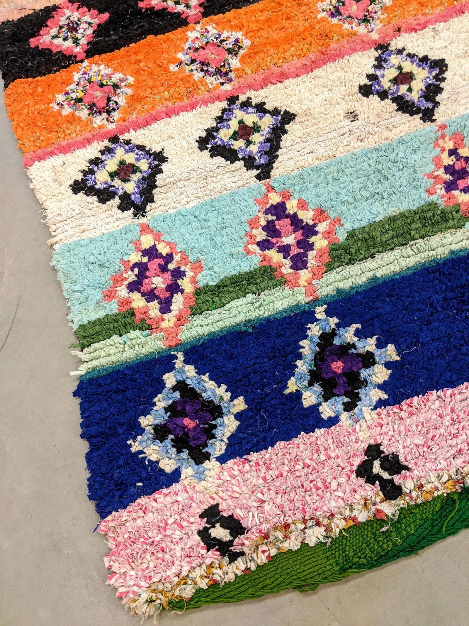 Vintage Moroccan Boucherouite Rug - 8
