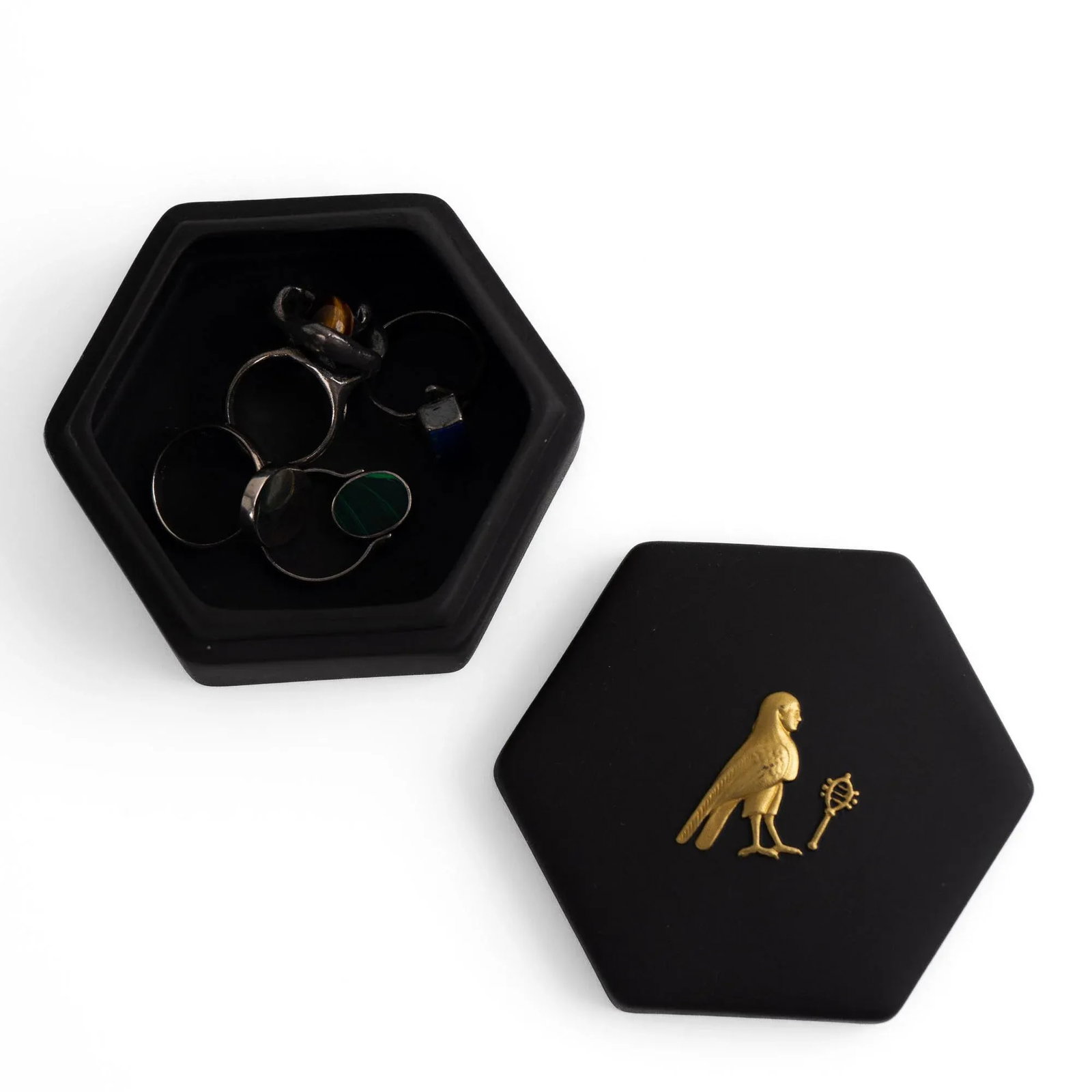 Vintage Wedgwood Black Jasperware Hexagonal Trinket Box With Egyptian Horus Relief - 10