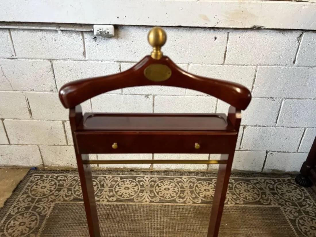 Vintage Mens Valet Stand - 9