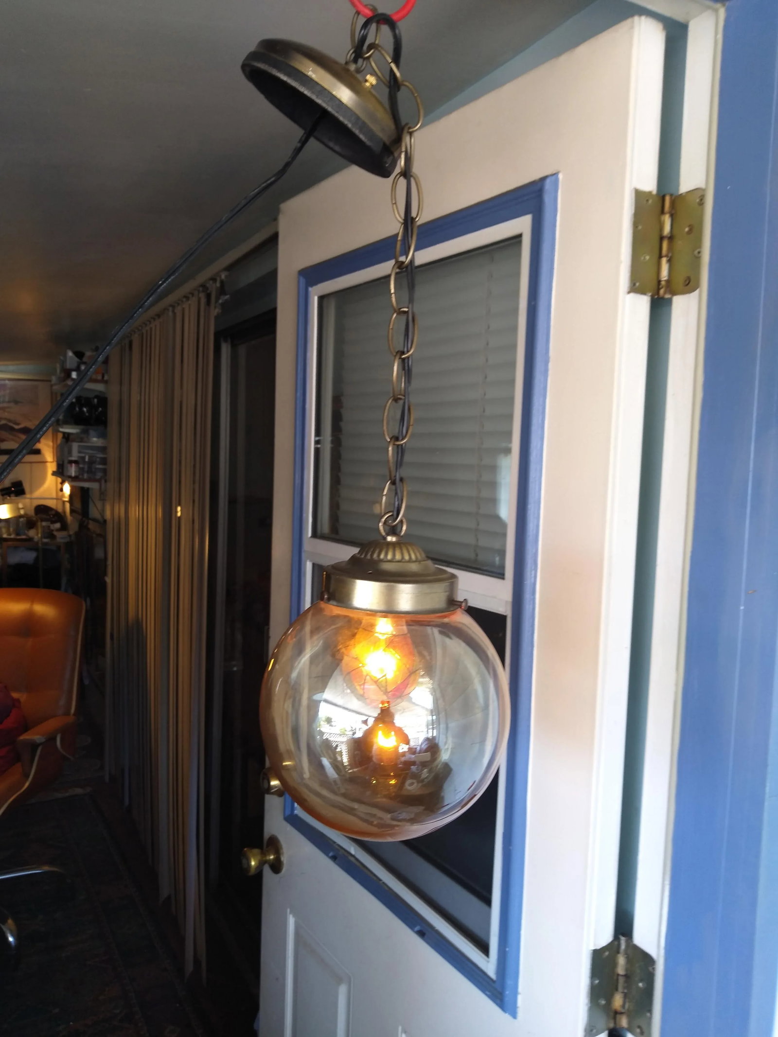 1970s Amber Glass Globe Lamp - 5