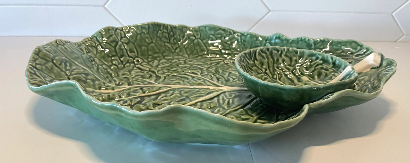 Mid-Century Portuguese Bordalo Pinheiro Cabbage Ware Chip & Dip Crudite Platter - 2