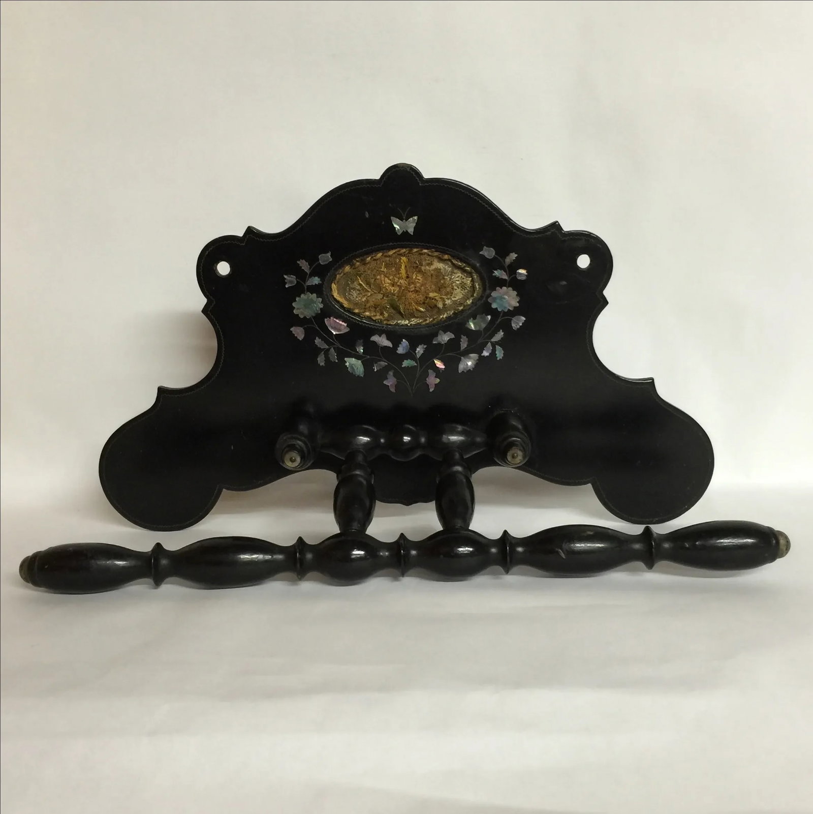 Folk Art Wall Rack Mother of Pearl and Embroidery - 2