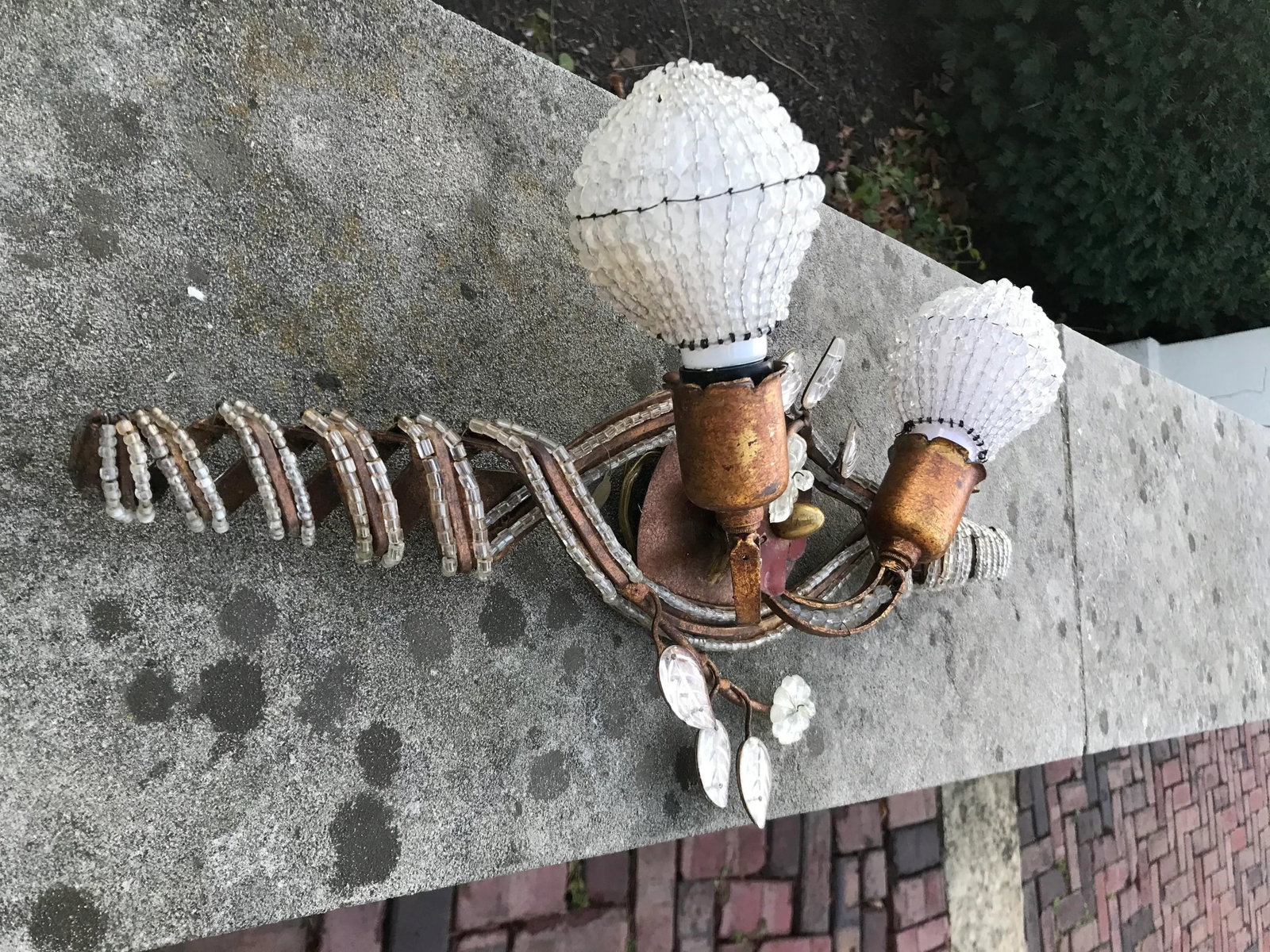 1930s Italian Beaded Tole Vanity Wall Sconce - 7
