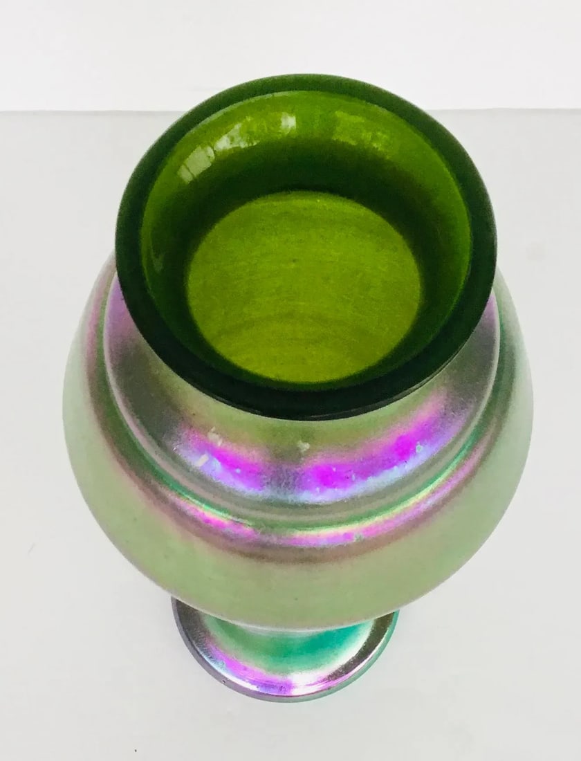 Vintage 1930's Green Iridescent Kralik Czech Art Glass Vase - 3