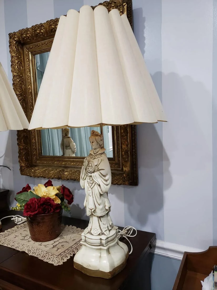 1900s Porcelain Statue Lamps - A Pair - 3