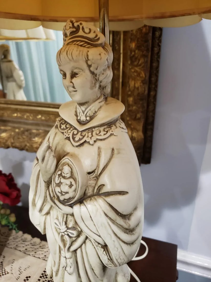 1900s Porcelain Statue Lamps - A Pair - 4