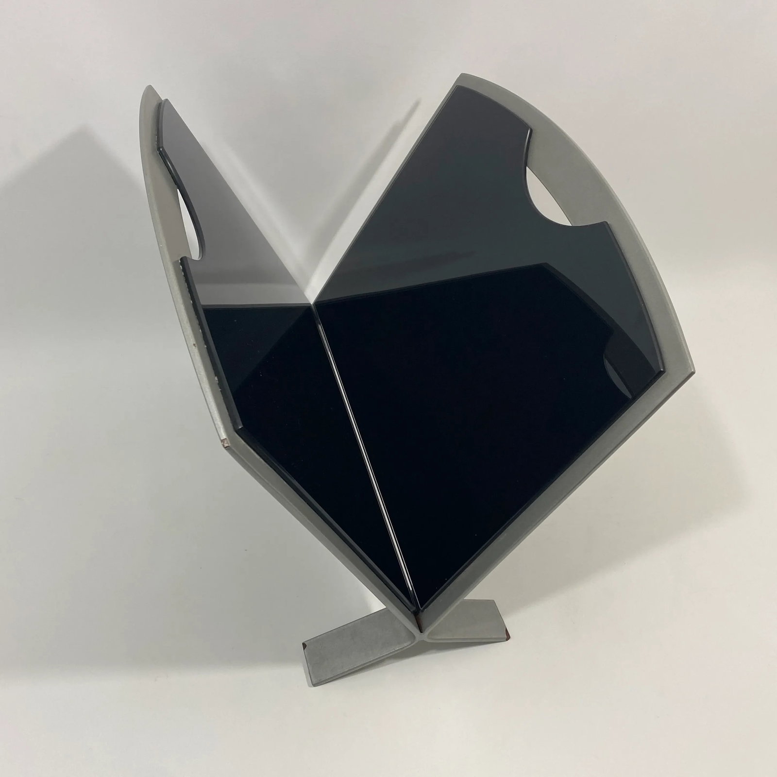90s Metal and Black Glass Magazine Rack - 7