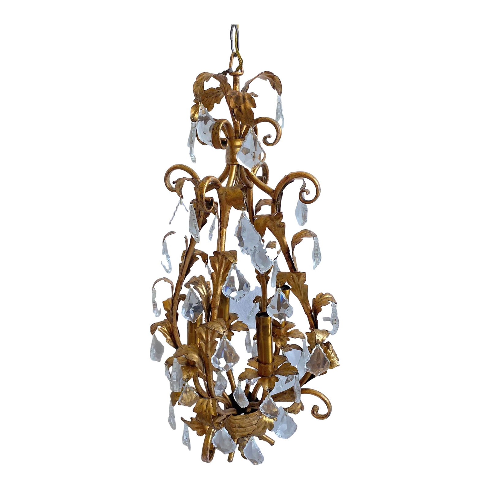Mid-Century Modern Style 1950s Metal Old European Gilt Ligth Tole Chandelier With Crystals Art Cande: This stunning vintage gilt tole chandelier dates back to the 1950s and exudes timeless elegance. Handcrafted in an old European style, it features a candelabra design with four wired lights, adorned