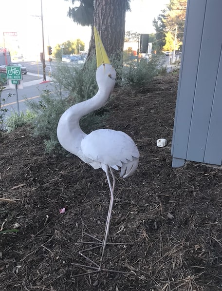 Vintage Mid-Century Mod Iron Heron White Coastal Egret Yard Statue - 2