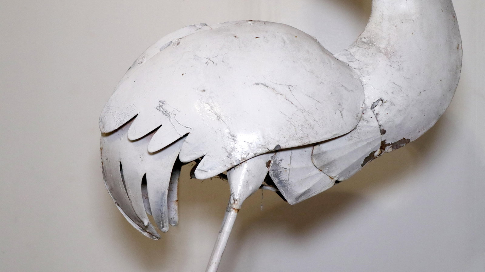 Vintage Mid-Century Mod Iron Heron White Coastal Egret Yard Statue - 8