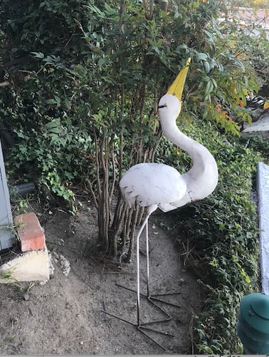 Vintage Mid-Century Mod Iron Heron White Coastal Egret Yard Statue - 9