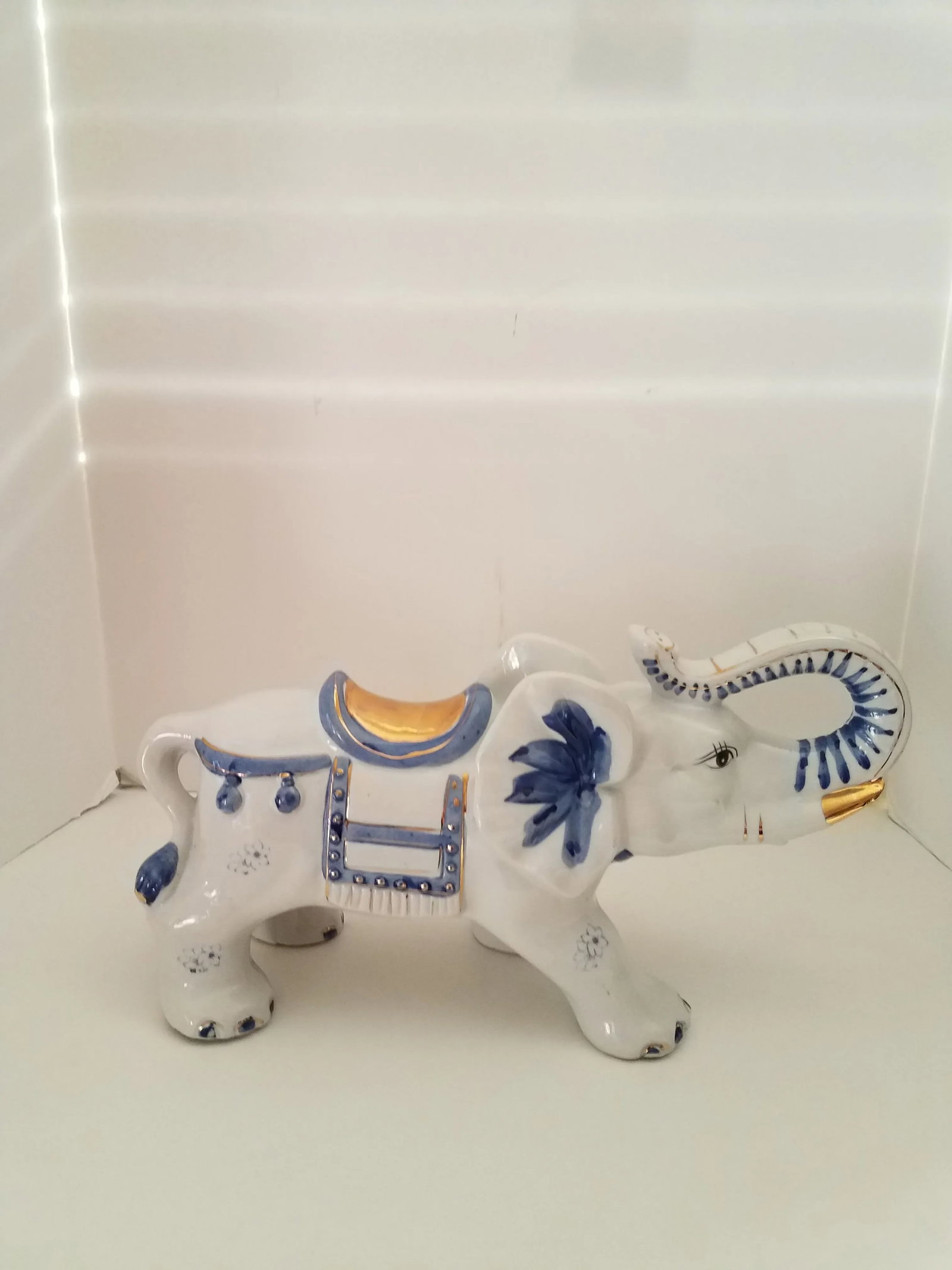 Vintage 1970s Chinoiserie Large Glazed Ceramic Hand Painted Blue & White Elephants Figurines - a Pai - 2