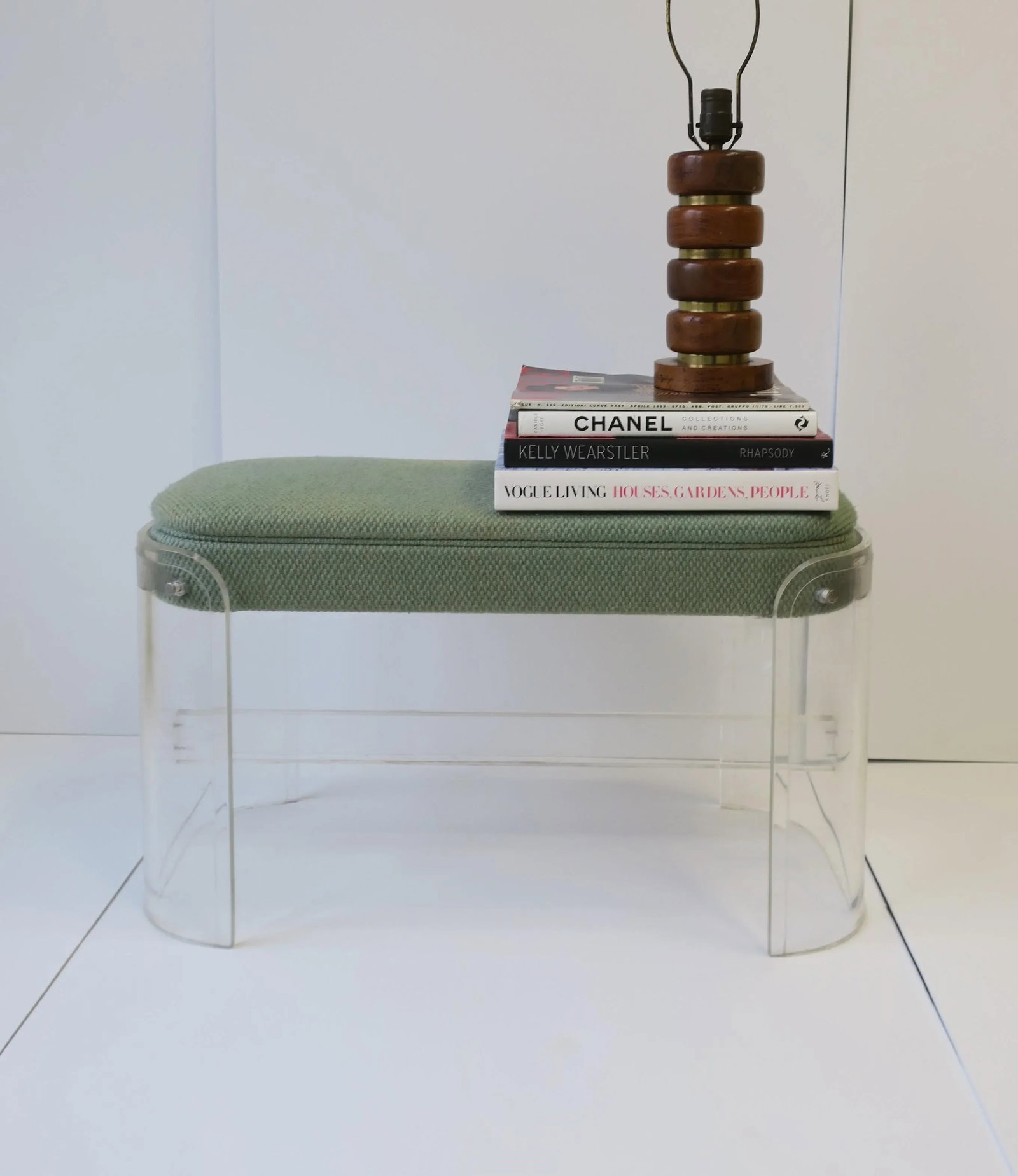 Midcentury Modern Walnut Wood and Brass Table or Desk Lamp - 4