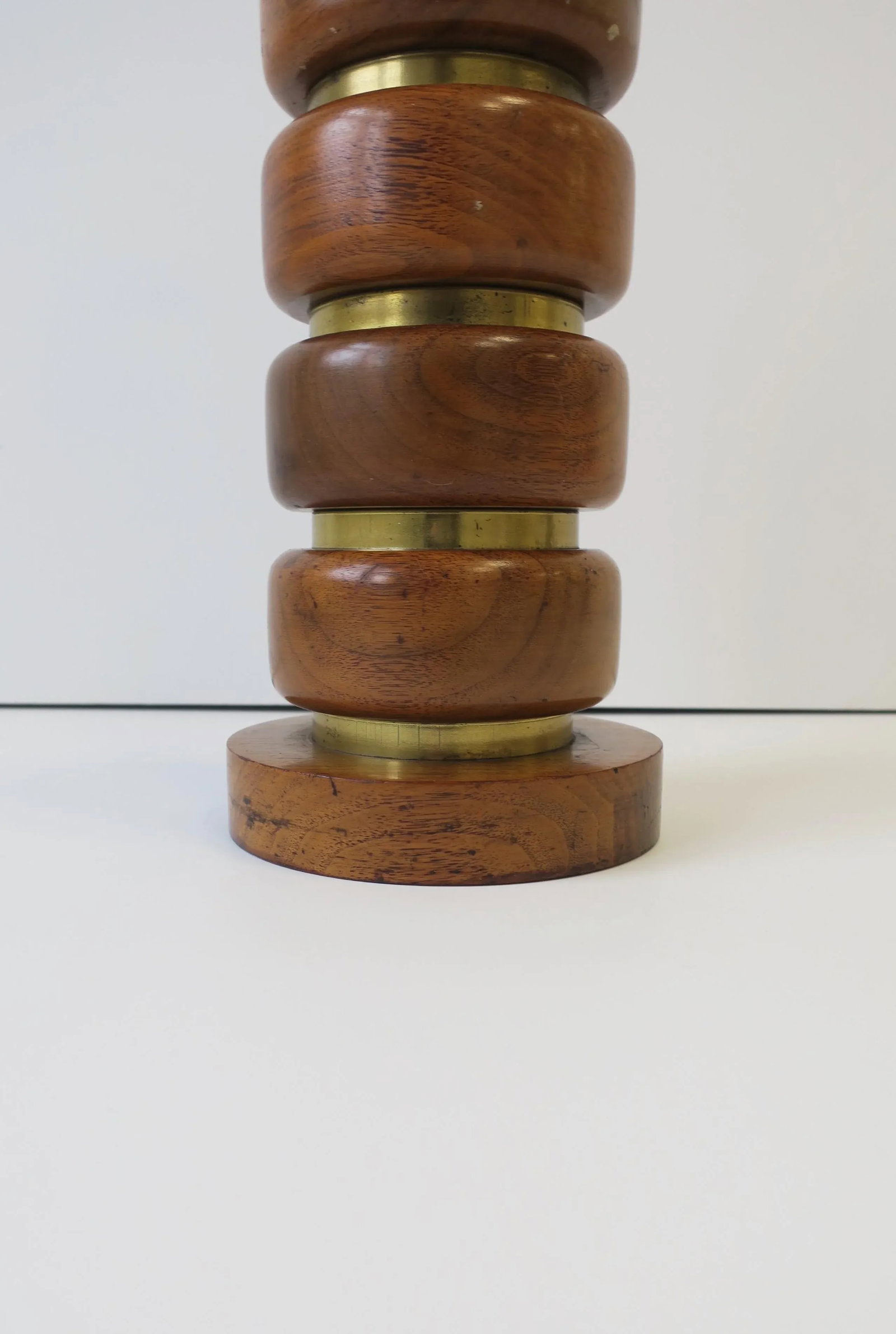 Midcentury Modern Walnut Wood and Brass Table or Desk Lamp - 7