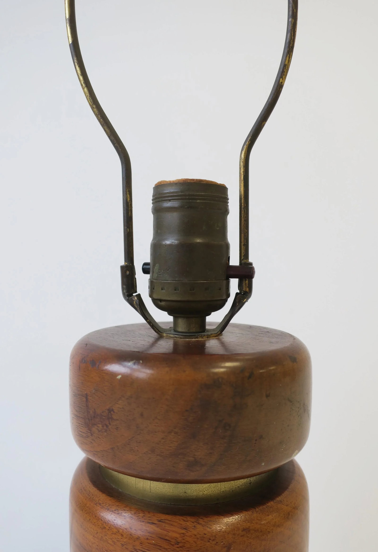Midcentury Modern Walnut Wood and Brass Table or Desk Lamp - 9