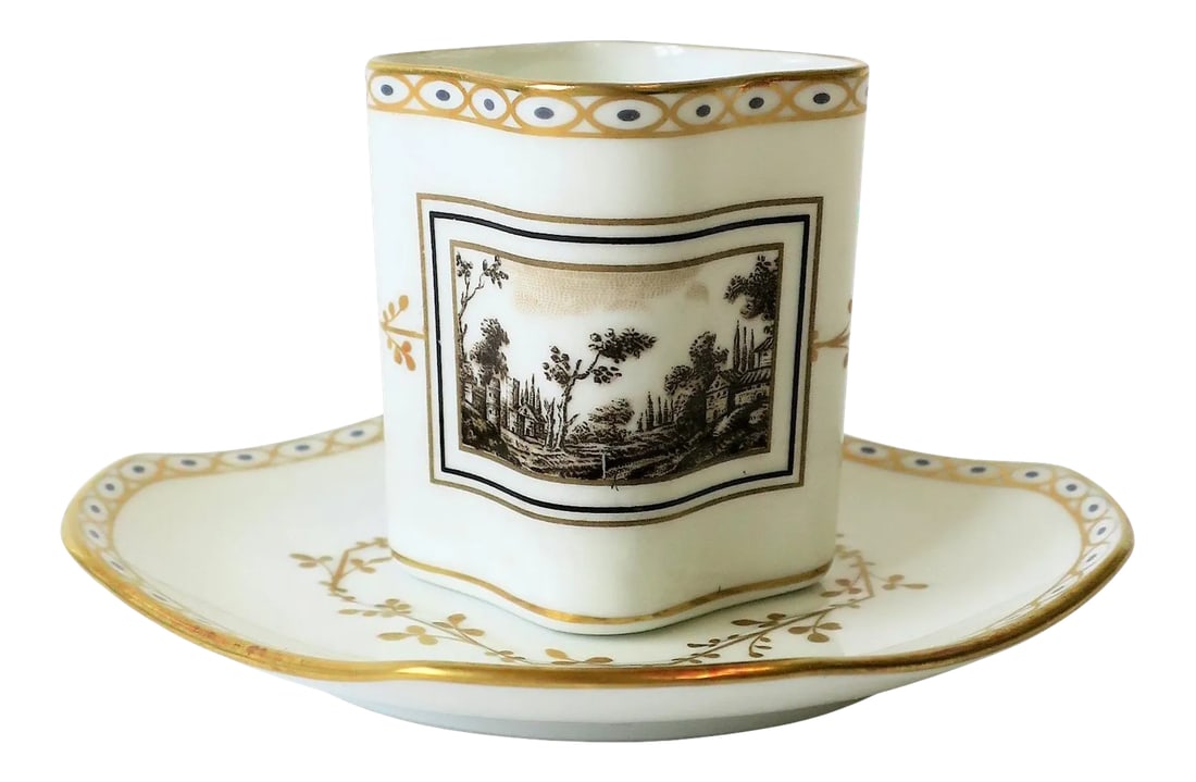 Richard Ginori Designer Italian White & Gold Espresso Coffee or Tea Cup Saucer - 2 Pieces: A beautiful Italian espresso coffee or tea demitasse cup and saucer 'Toscana' by designer Richard Ginori, circa mid-20th century, Italy. Porcelain cup and saucer have beautiful shape and decorative ra