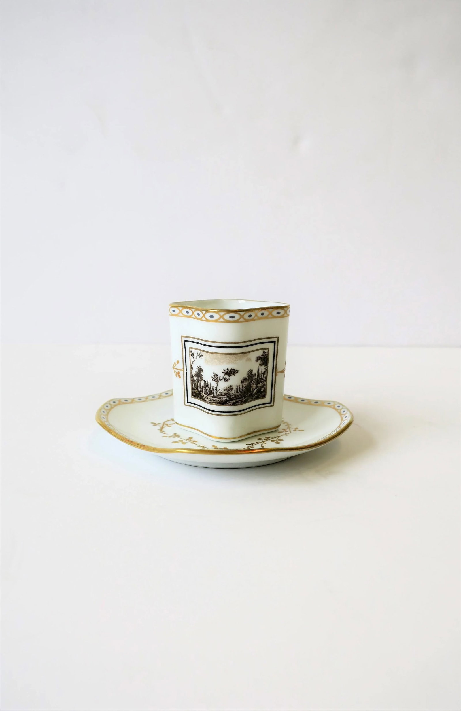 Richard Ginori Designer Italian White & Gold Espresso Coffee or Tea Cup Saucer - 2 Pieces - 3