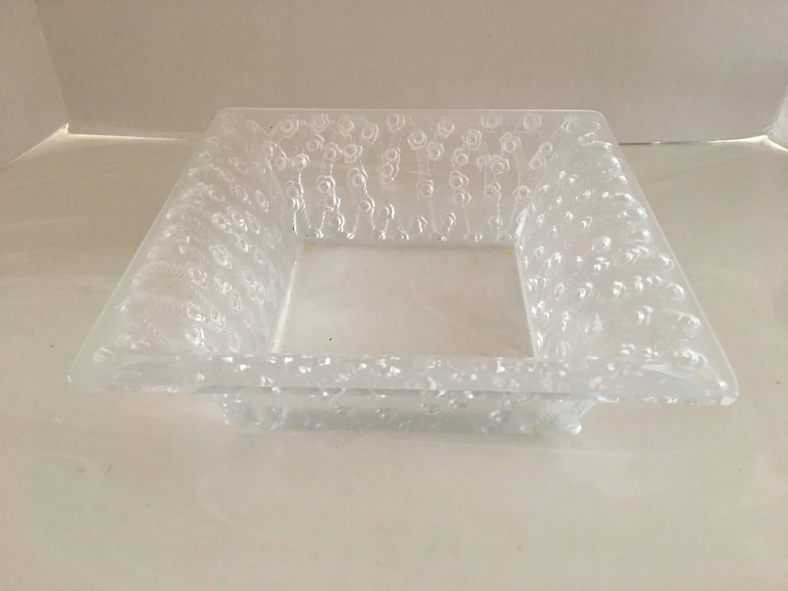 1990s French Lalique Roses Square Bowl - 3