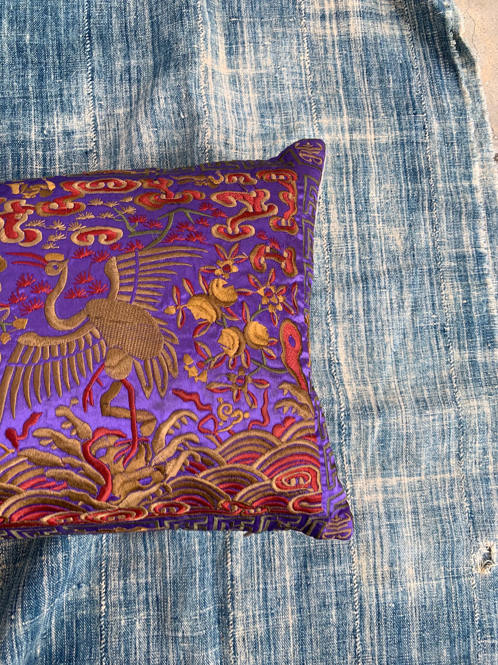 Hollywood Regency Purple & Gold Asian Chinoiserie Silk Crane Lumbar Boudoir Pillow - 7