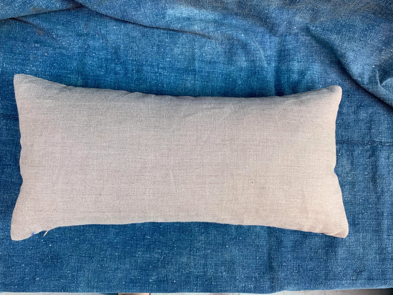 Hollywood Regency Blue & Gold Asian Chinoiserie Silk Crane Pillow - 10