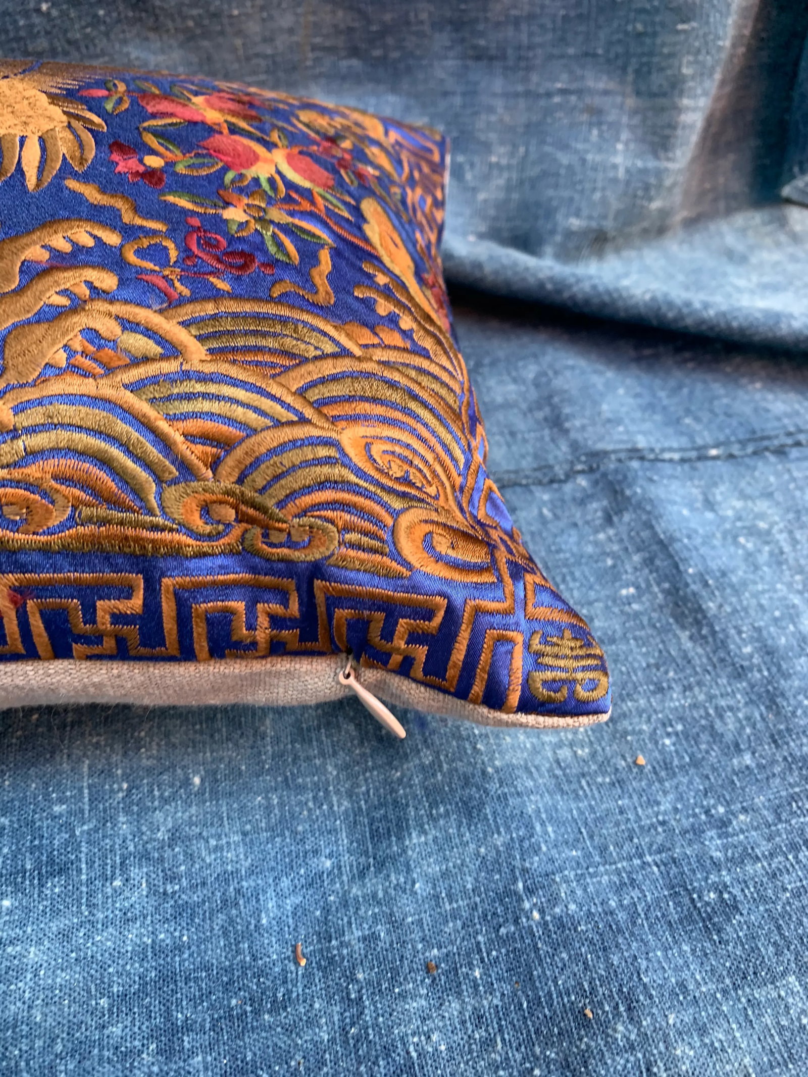 Hollywood Regency Blue & Gold Asian Chinoiserie Silk Crane Pillow - 6