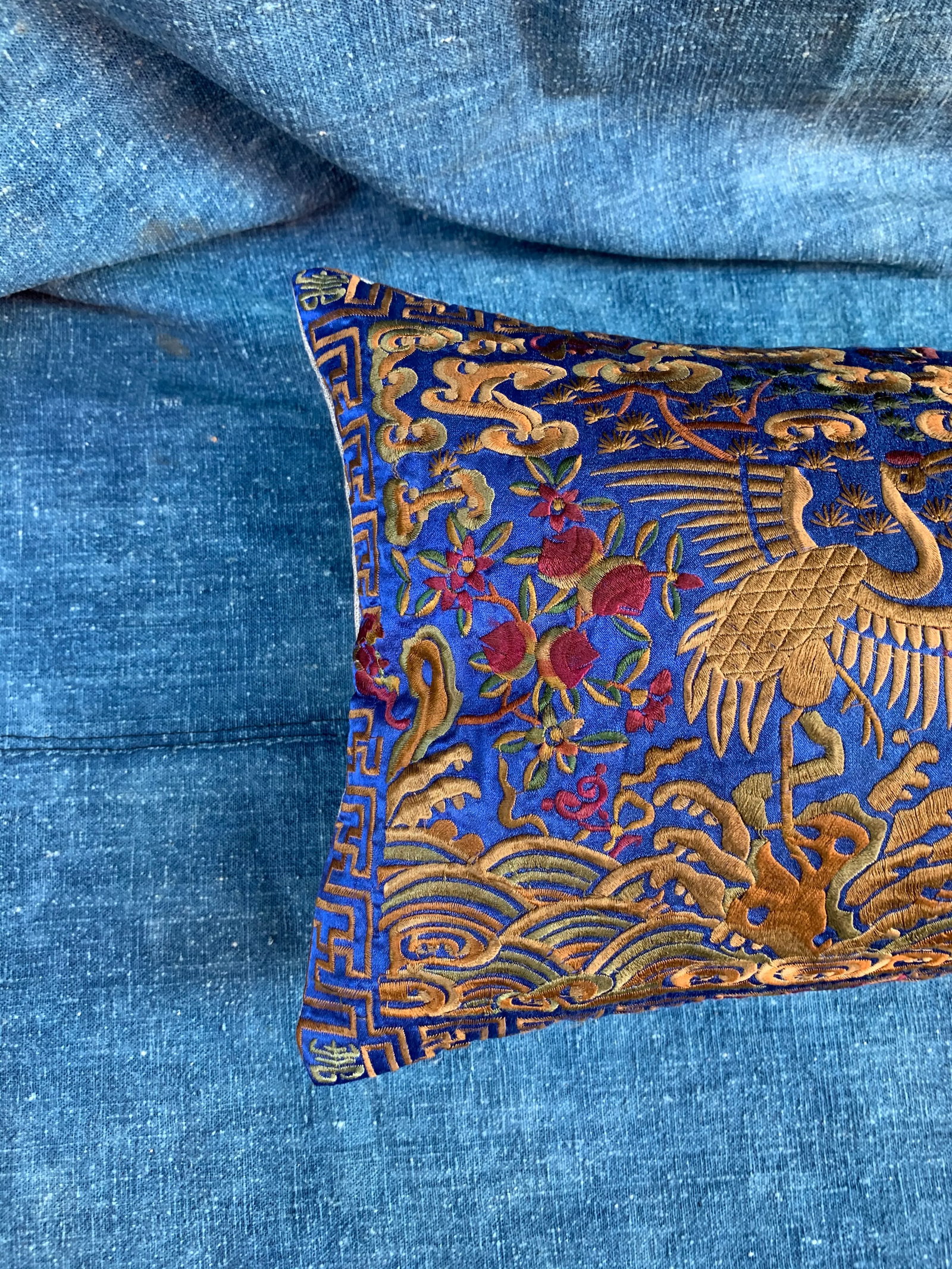 Hollywood Regency Blue & Gold Asian Chinoiserie Silk Crane Pillow - 7