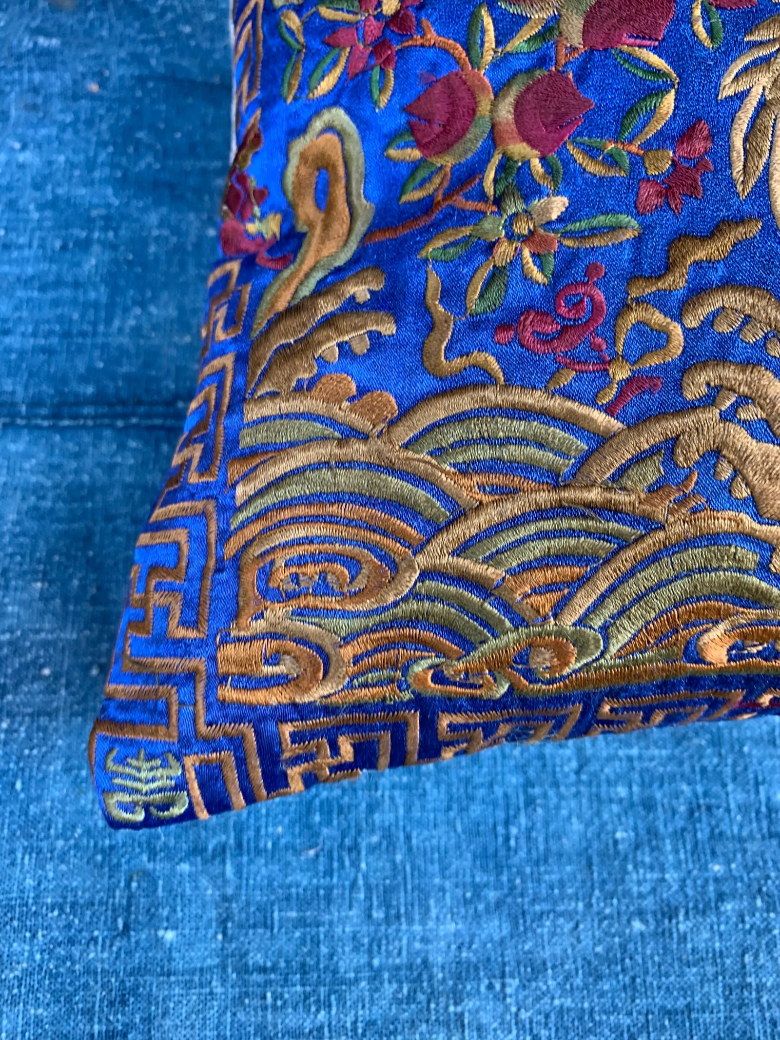 Hollywood Regency Blue & Gold Asian Chinoiserie Silk Crane Pillow - 8