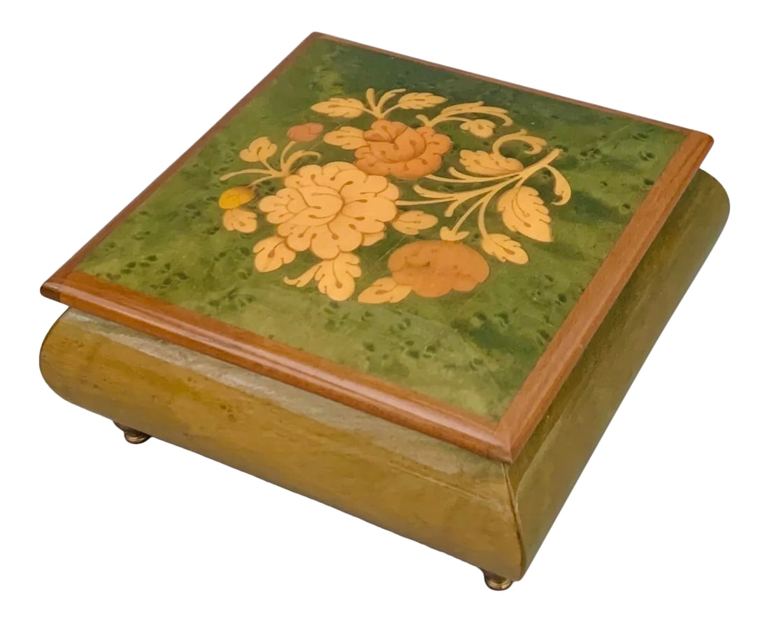 Vintage Italian Burl Elm Marquetry Footed Jewelry Music Box " Playing Memory " With Reuge Swiss Move: Vintage regency Italian footed burl elm veneer wood jewelry music box with Swiss movement, Reuge, playing <>. This elegant footed green lacquered box is beautifully decorated with a large ma