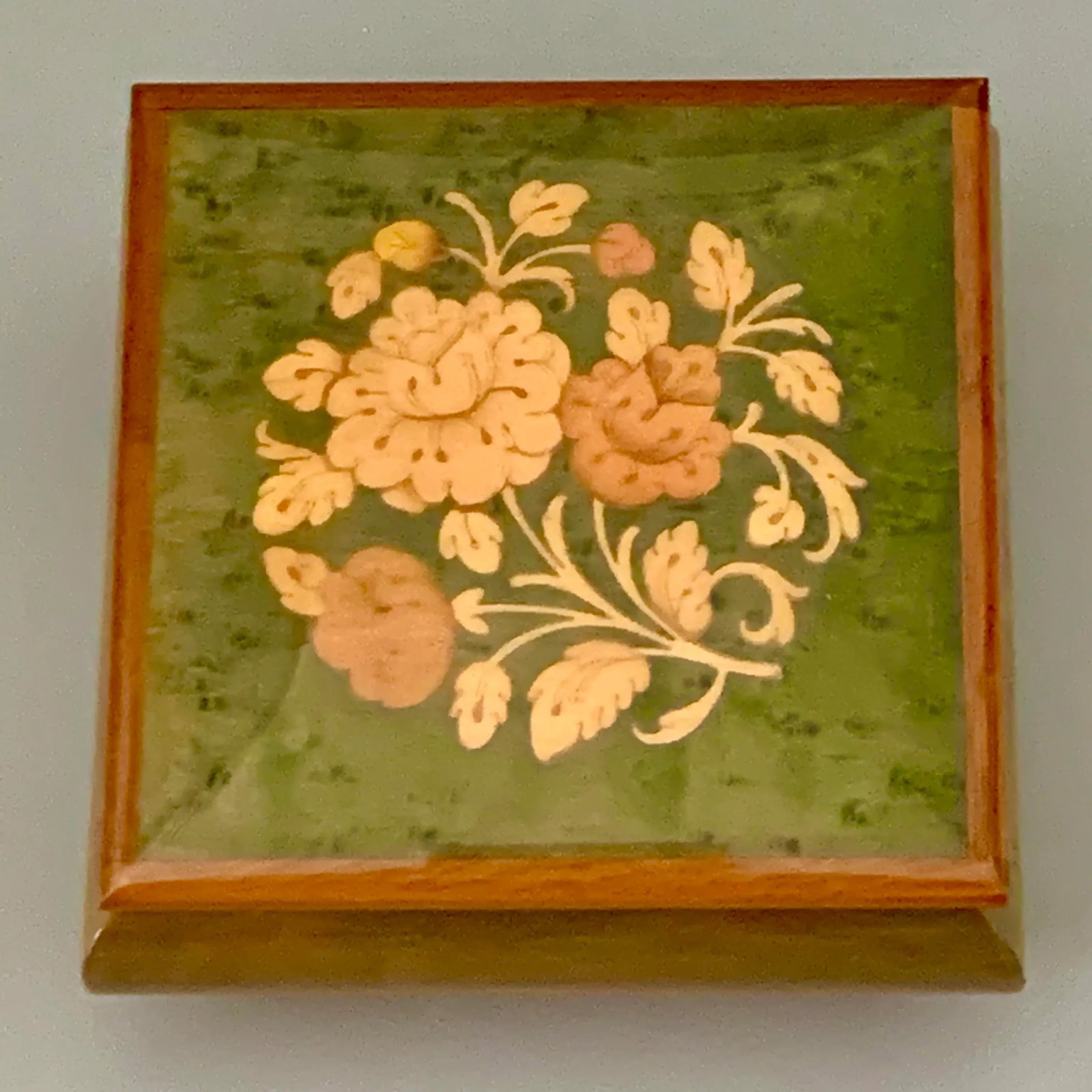 Vintage Italian Burl Elm Marquetry Footed Jewelry Music Box " Playing Memory " With Reuge Swiss Move - 2