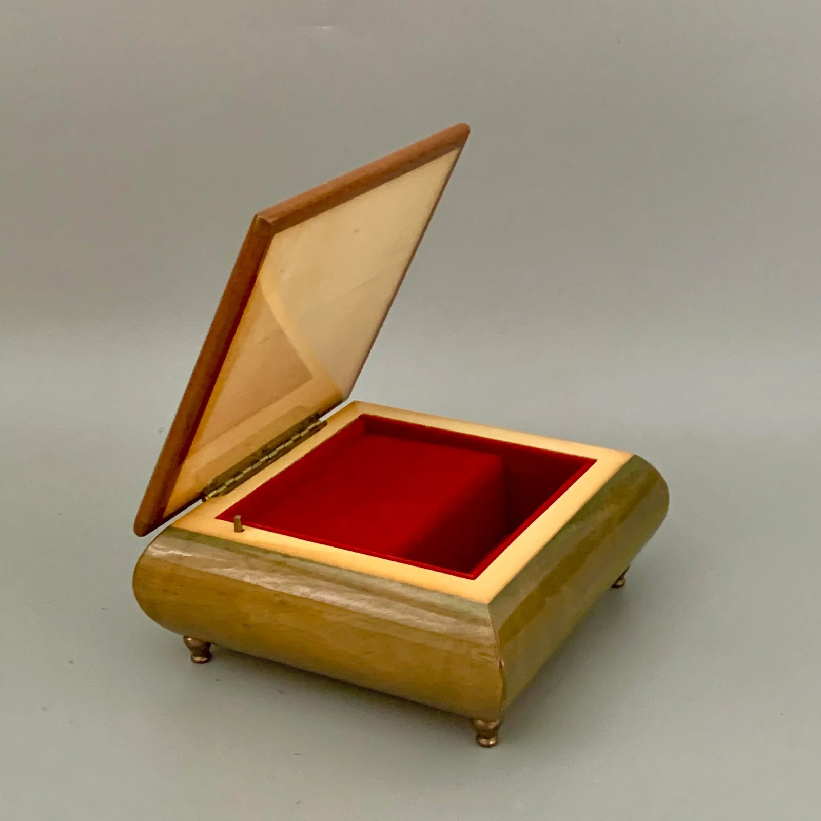 Vintage Italian Burl Elm Marquetry Footed Jewelry Music Box " Playing Memory " With Reuge Swiss Move - 3