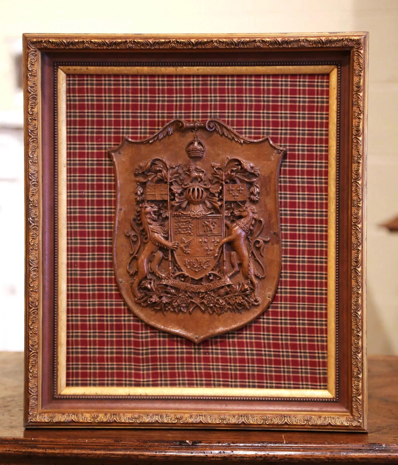 Early 20th Century Carved Fruitwood Canadian Coat of Arms Wall Plaque - 8