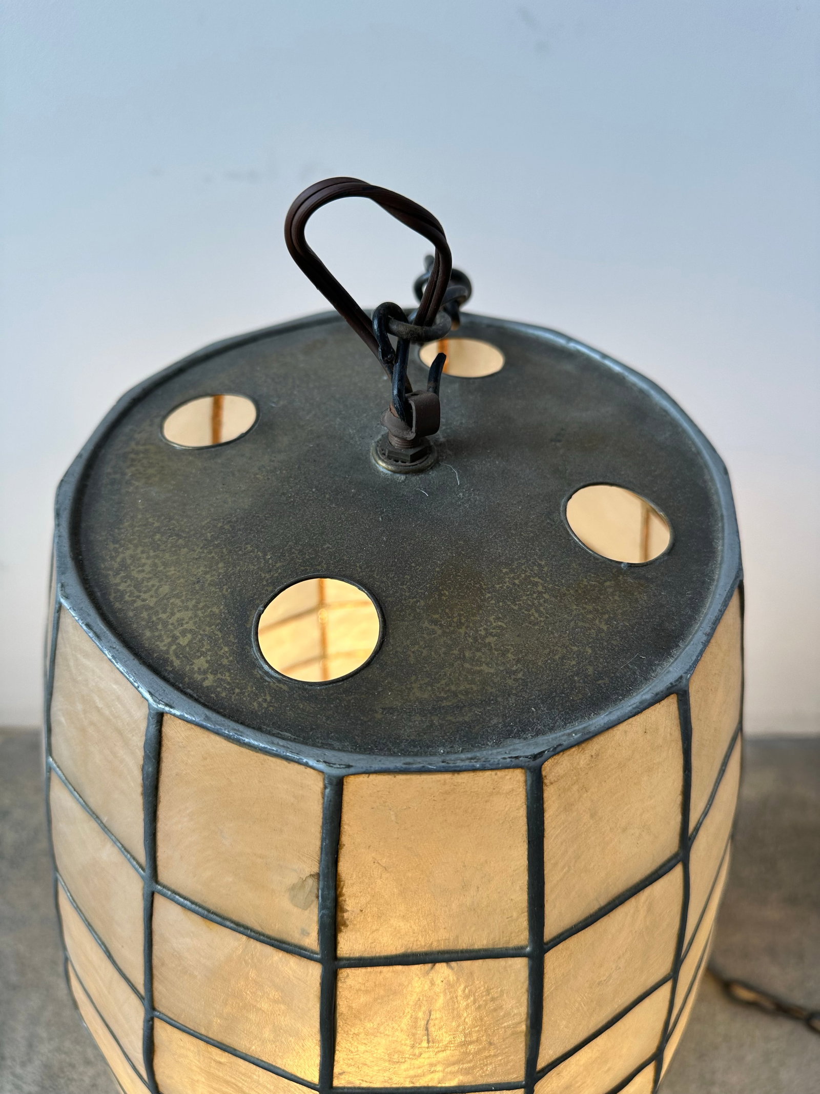 1970s Mid Century Capiz Shell Bullet Pendant Swag Lamp - 5