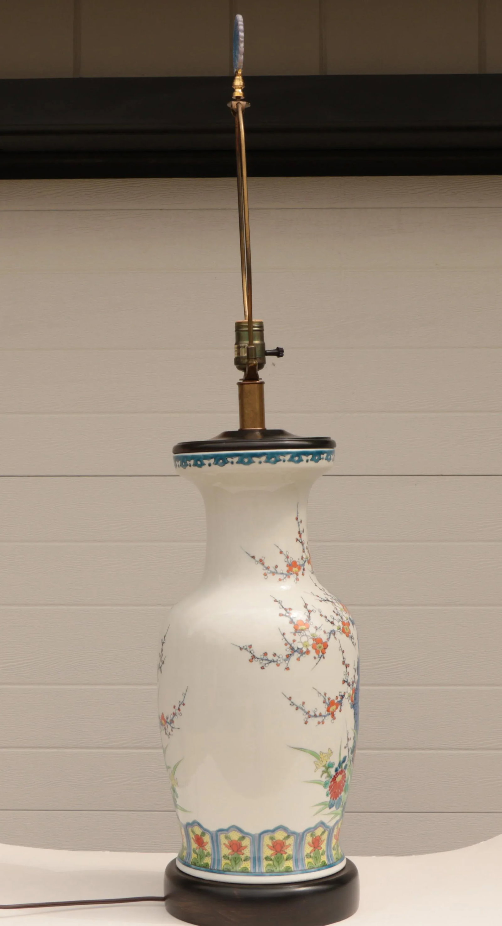 Frederick Cooper Kakiemon Style Table Lamp - 5
