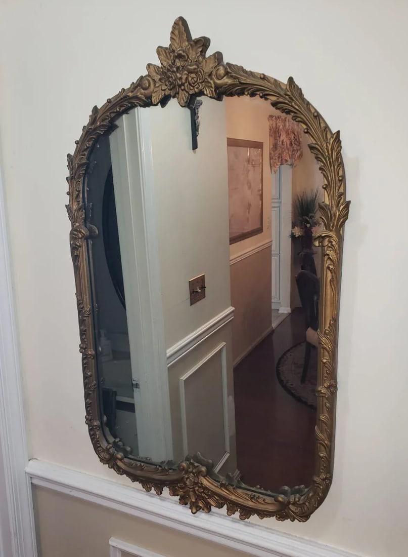 1940s Giltwood Heirloom Mirror - 2
